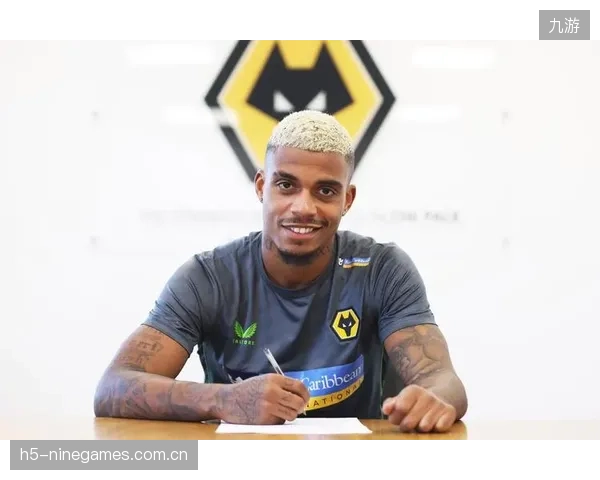 狼队中场贝勒加德组织任务加重,需独自承担中前场串联。 狼队中场贝勒加德组织任务加重,需独自承担中前场串联。